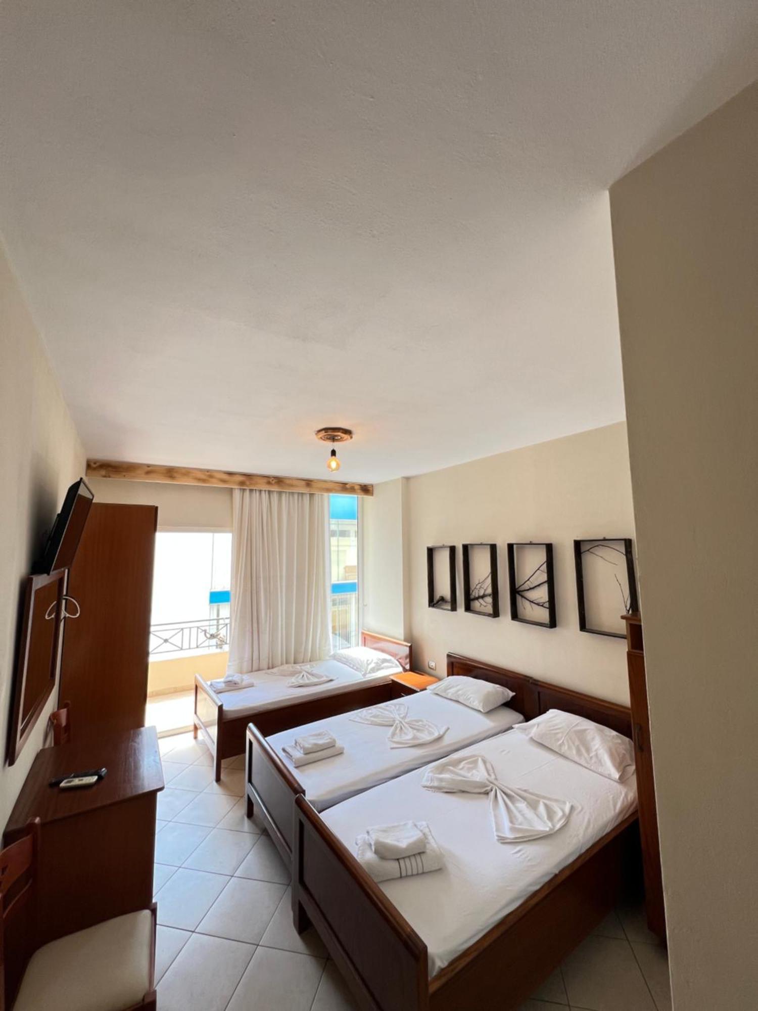 Hotel Veli Sarandë Exterior foto