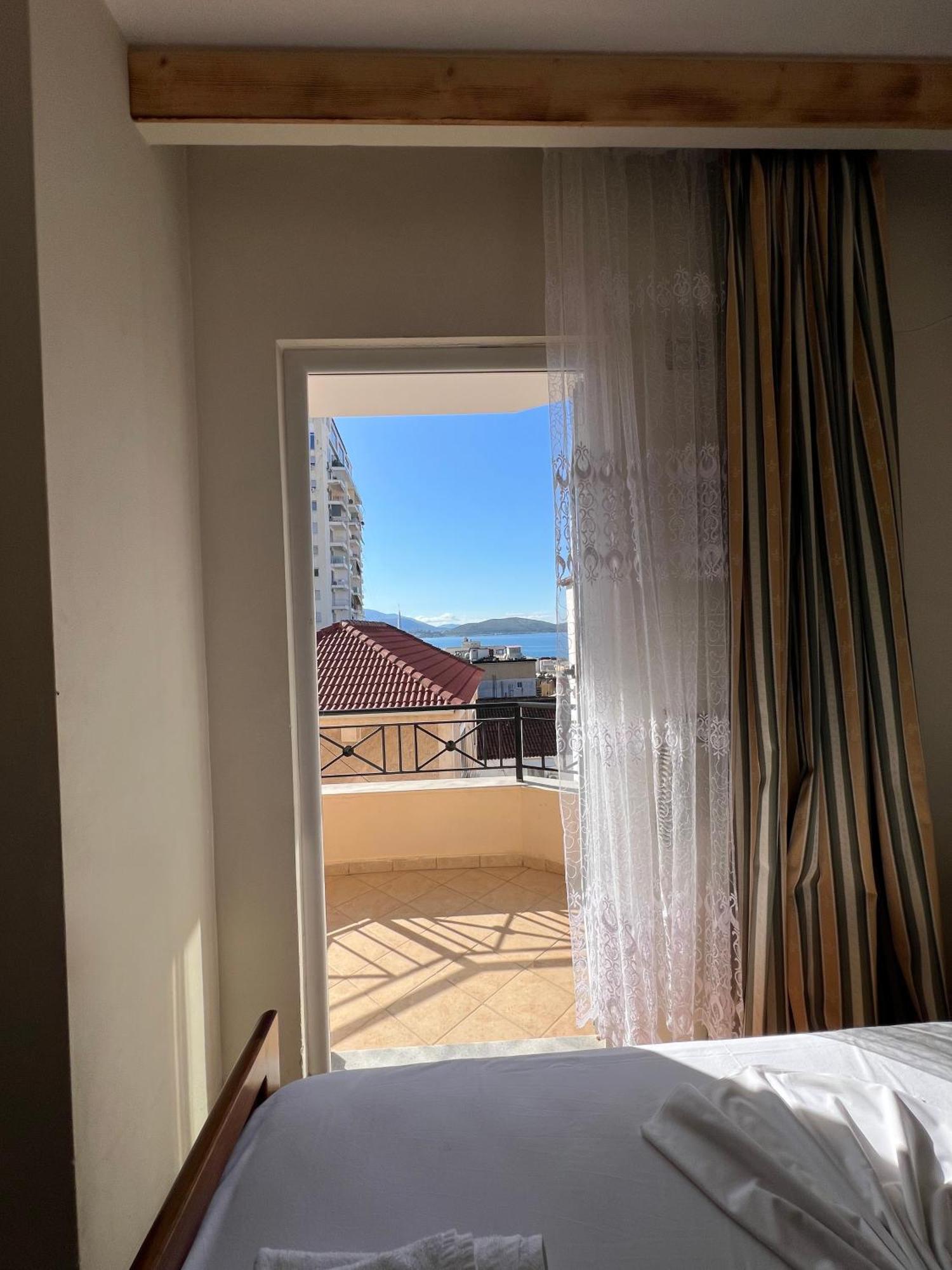 Hotel Veli Sarandë Exterior foto