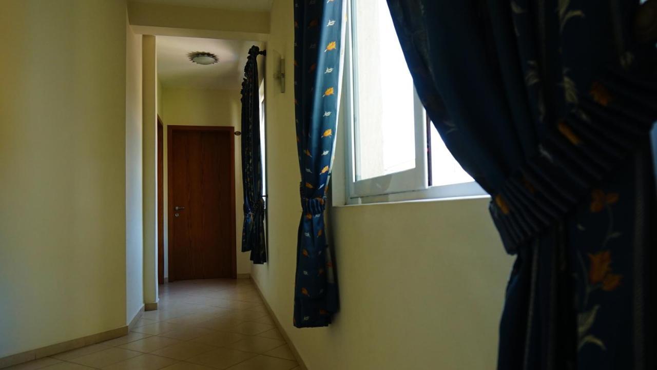 Hotel Veli Sarandë Exterior foto
